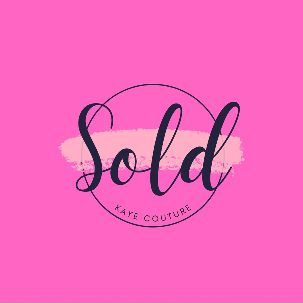 SOLD 💕🤍💕